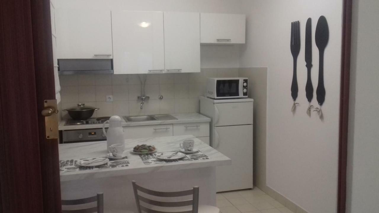Apartments Ane Sukosan Exterior photo